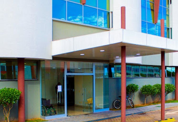 Fachada do Complexo Médico Hospitalar da L2 Sul