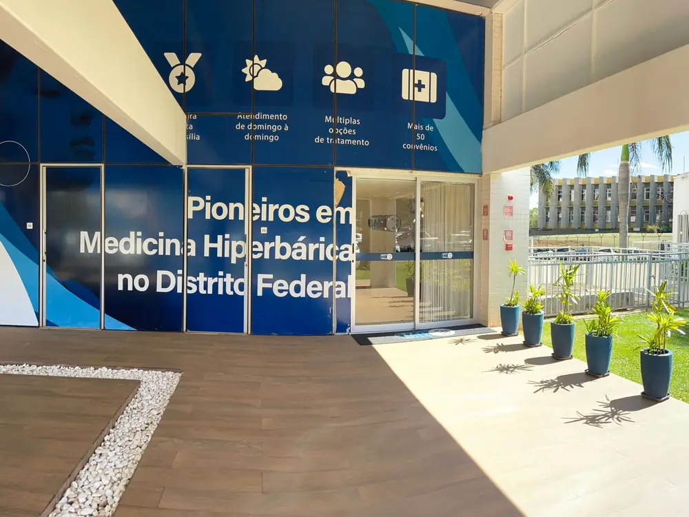 Entrada da unidade Taguatinga da BMH